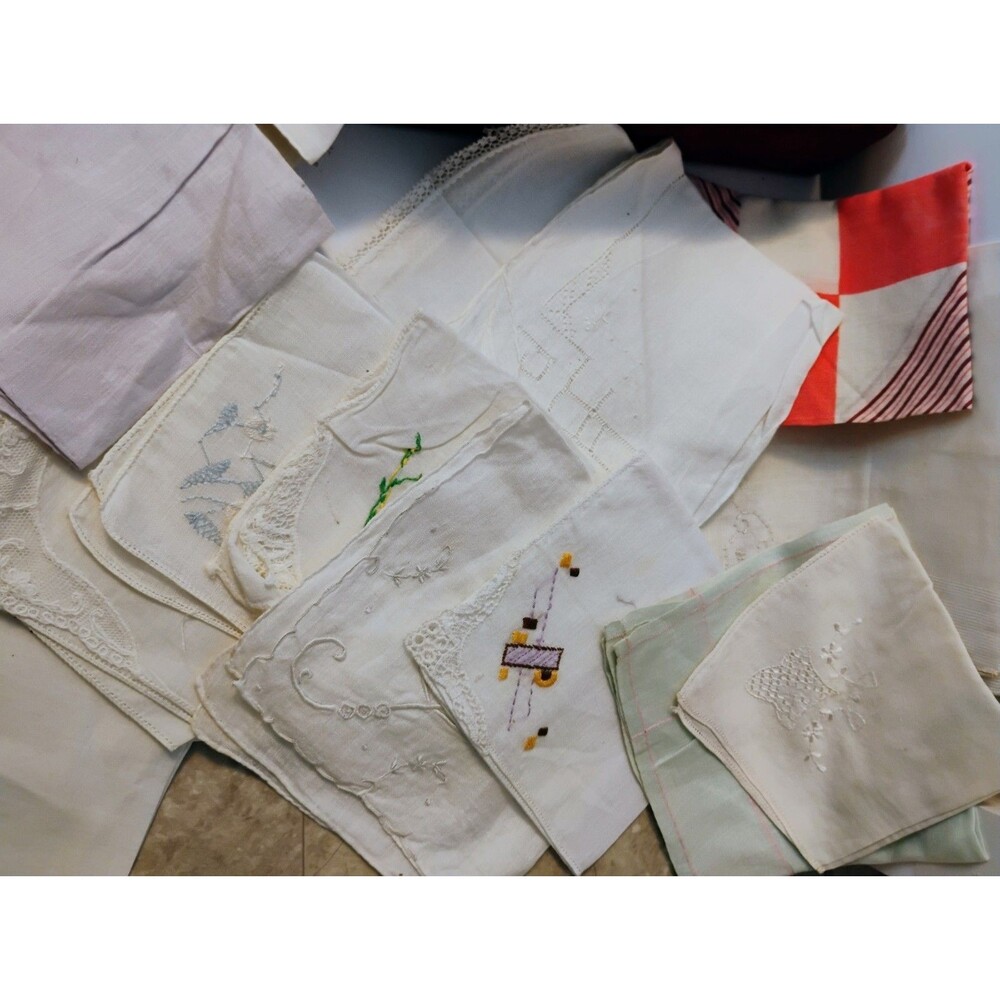 Vintage Handkerchief Lot of 22 Embroidered Mother Lace Monogram & Victorian Gift - Picture 5 of 7